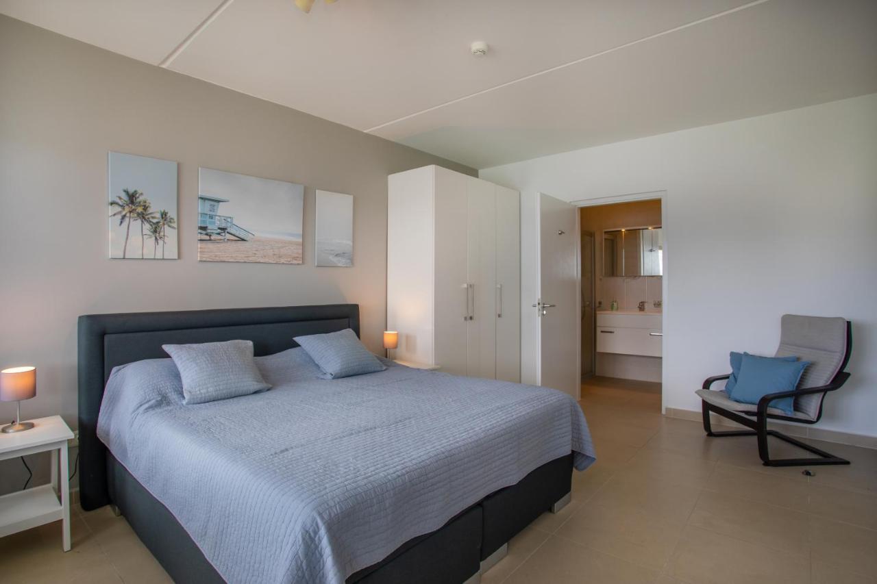 Blue Bay Beach Apartments Eksteriør bilde