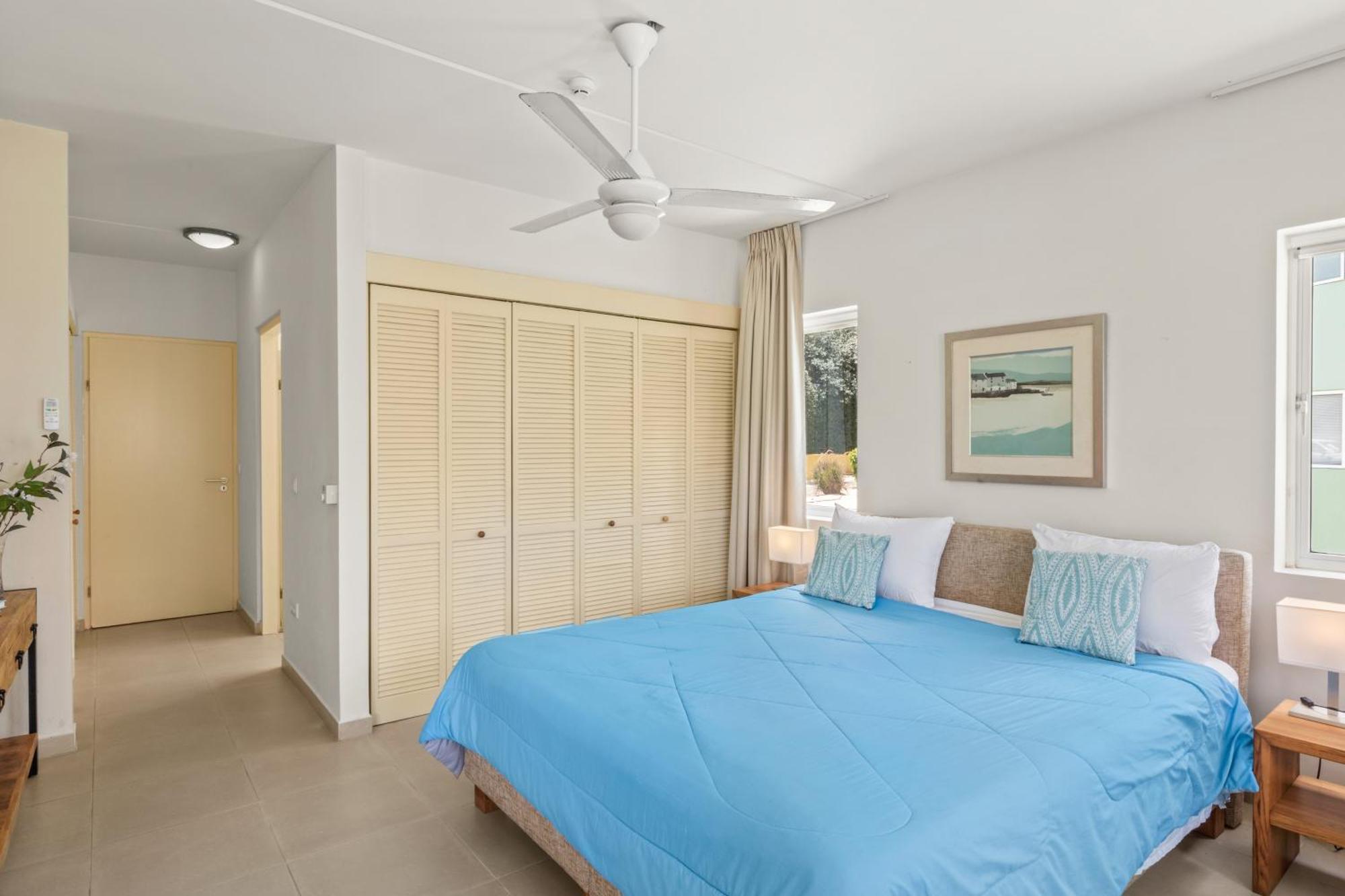 Blue Bay Beach Apartments Eksteriør bilde