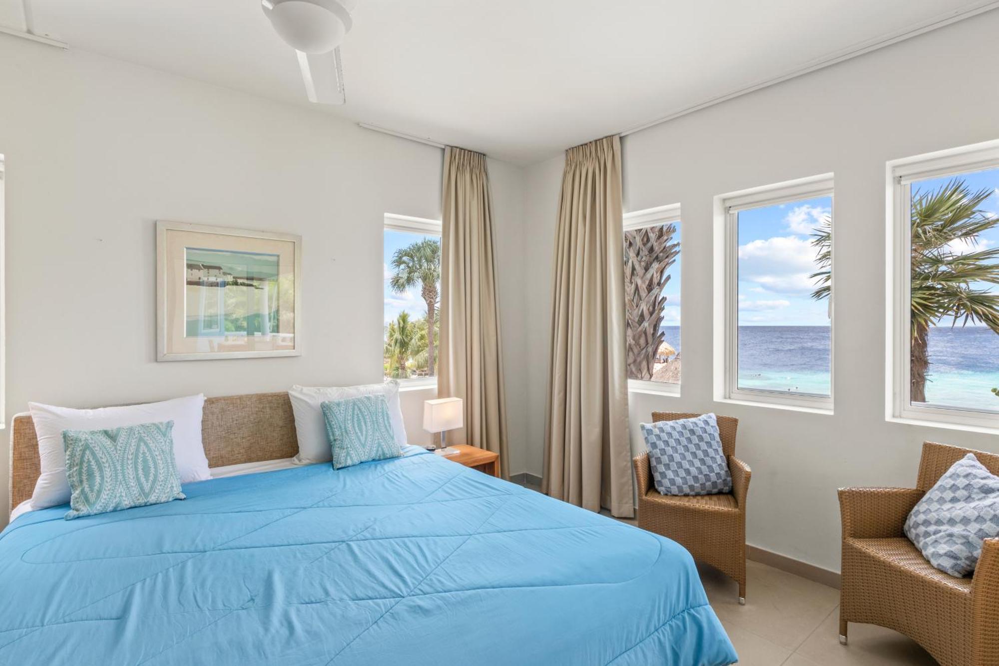 Blue Bay Beach Apartments Eksteriør bilde