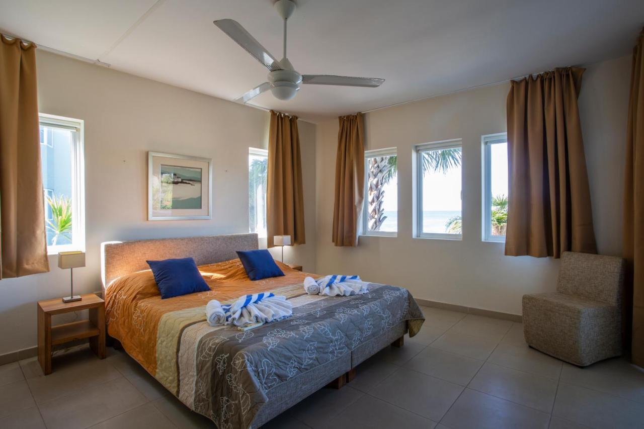 Blue Bay Beach Apartments Eksteriør bilde